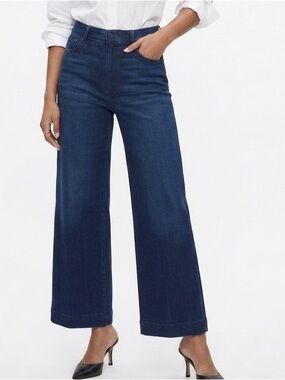 PAIGE Anessa Ultra High Rise Wide Leg Jeans in Dark Wash 29